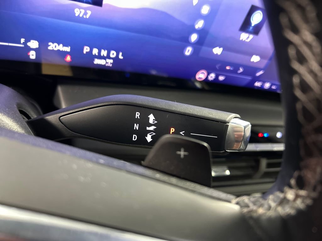 Used 2025 Buick Enclave Avenir image 20