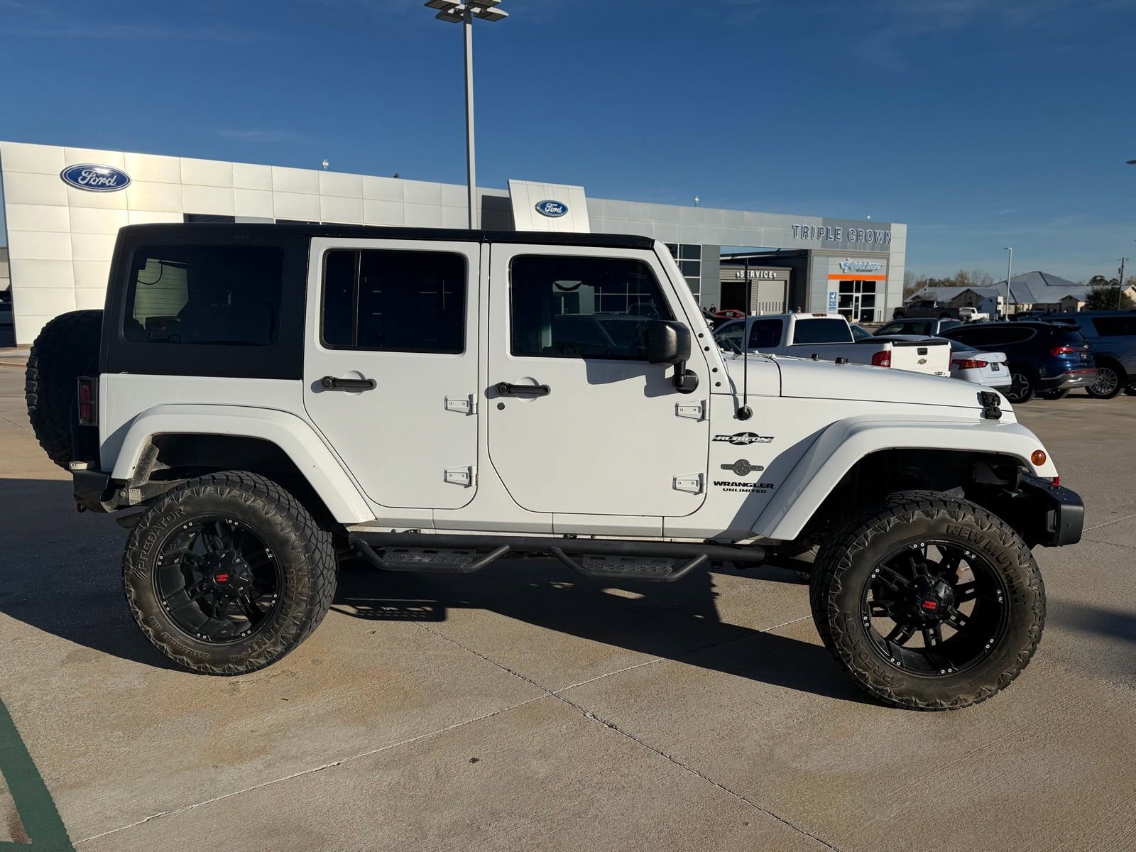 Used 2015 Jeep Wrangler Unlimited Sport image 2