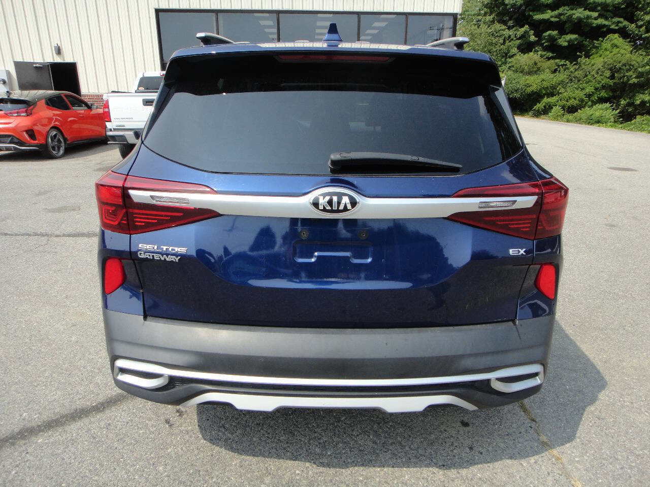 Used 2021 Kia Seltos EX image 5