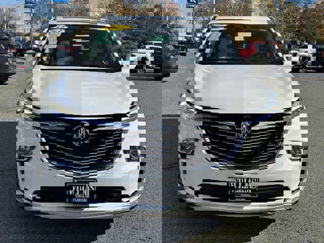 Used 2023 Buick Enclave Essence w/ Experience Buick Package image 2