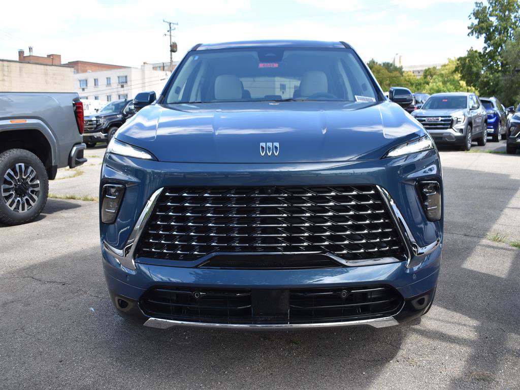 New 2026 Buick Enclave Avenir w/ Super Cruise Package image 2