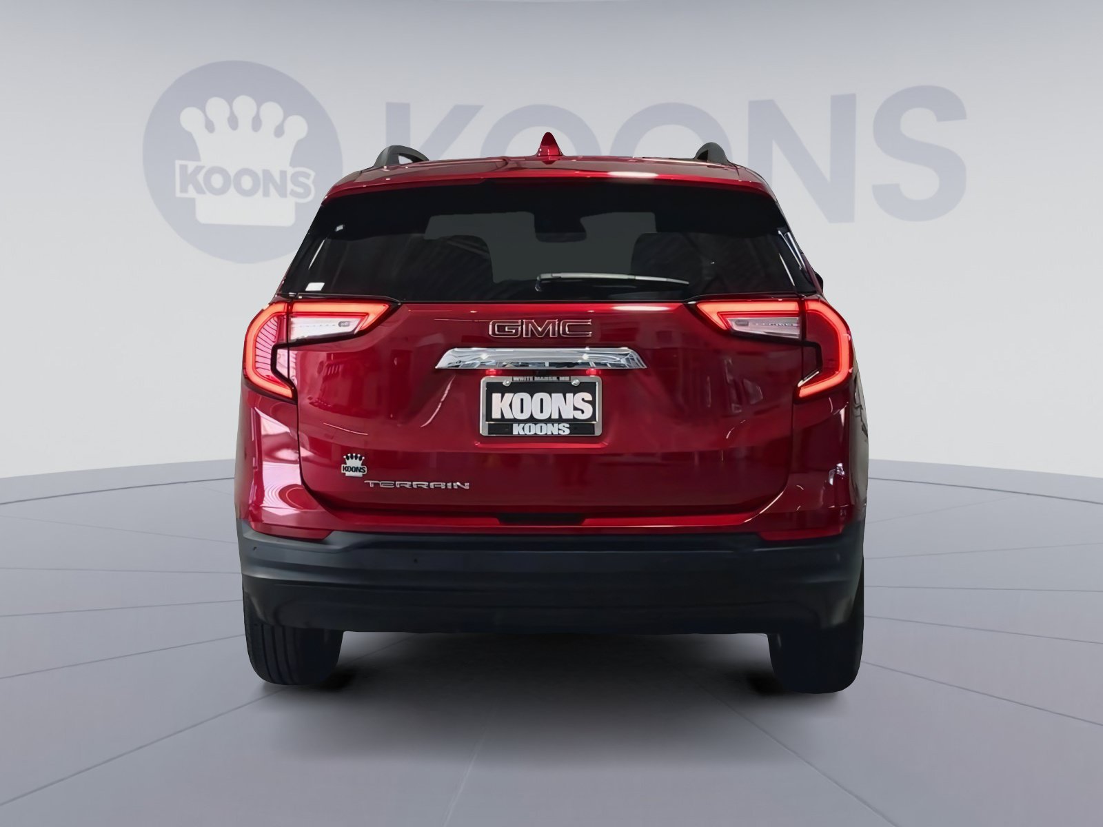 Used 2023 GMC Terrain SLE w/ Driver Convenience Package FWD image 10
