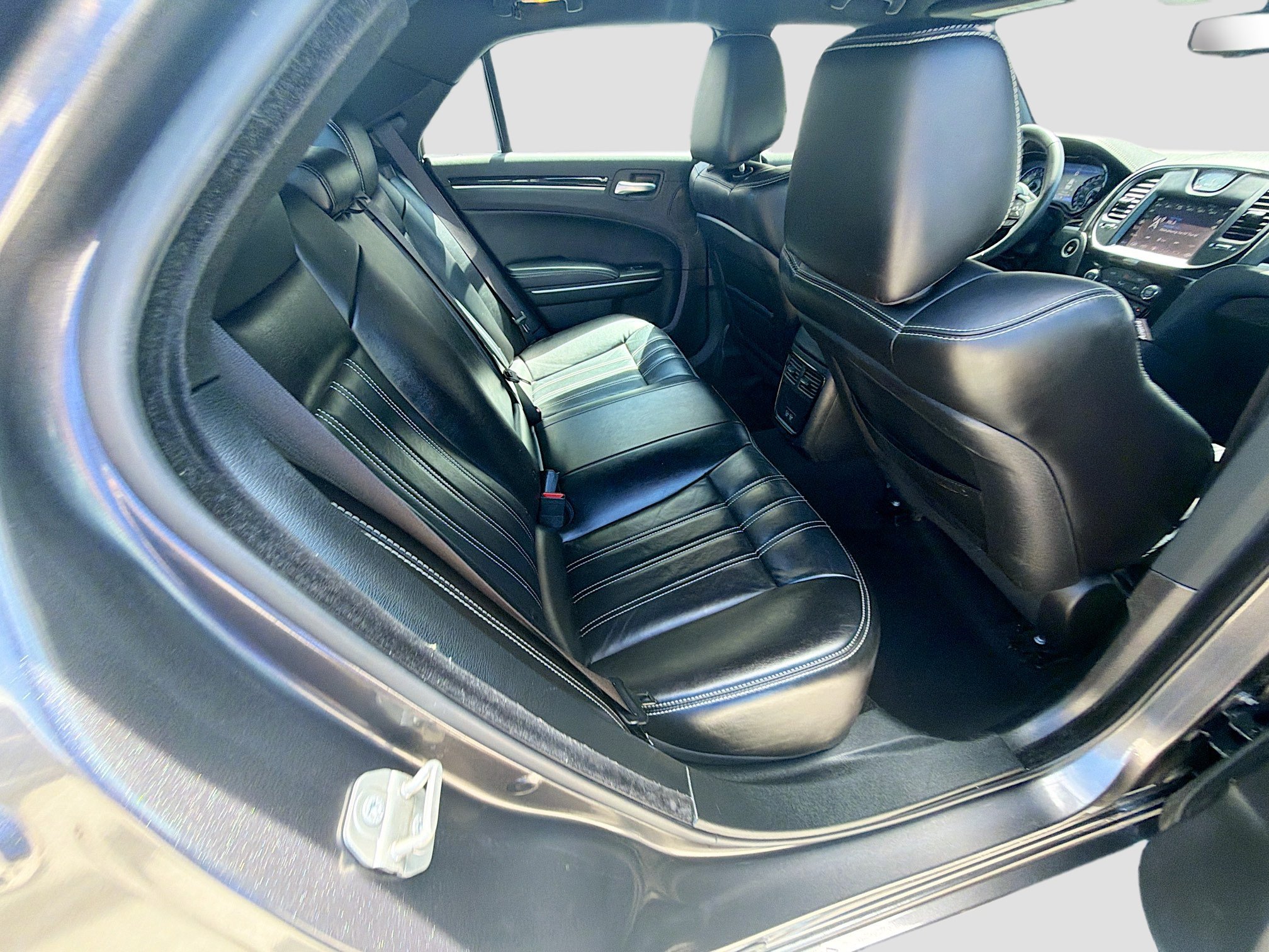 Used 2023 Chrysler 300 S image 29