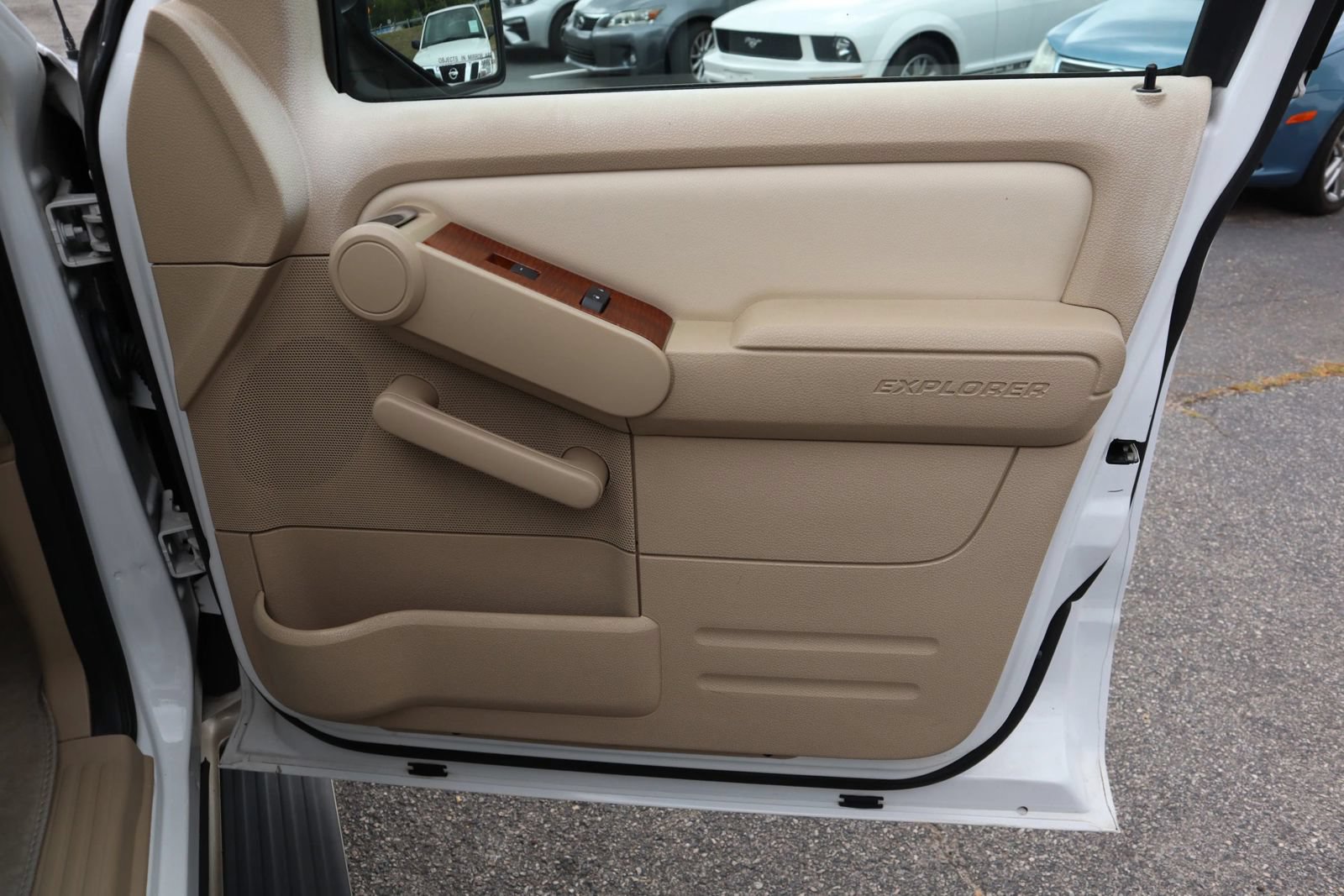 Used 2006 Ford Explorer Eddie Bauer RWD image 16