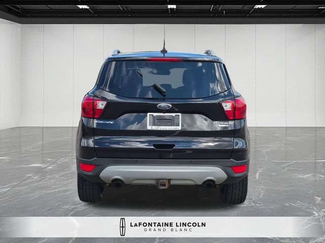 Used 2019 Ford Escape Titanium w/ U9j03 - Titanium Tow Package AWD/4WD image 4