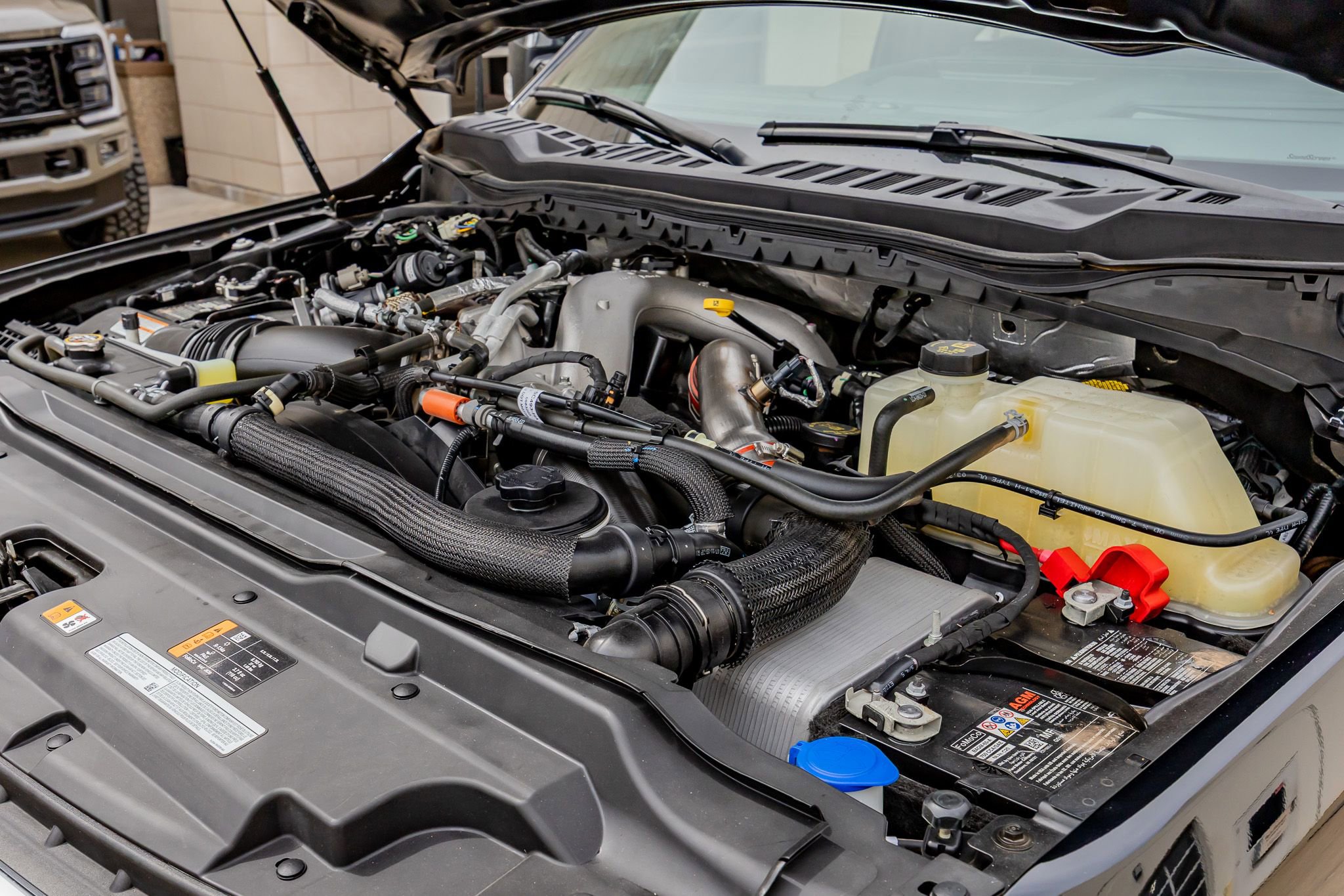 Used 2023 Ford F450 Platinum w/ FX4 Off-Road Package image 35