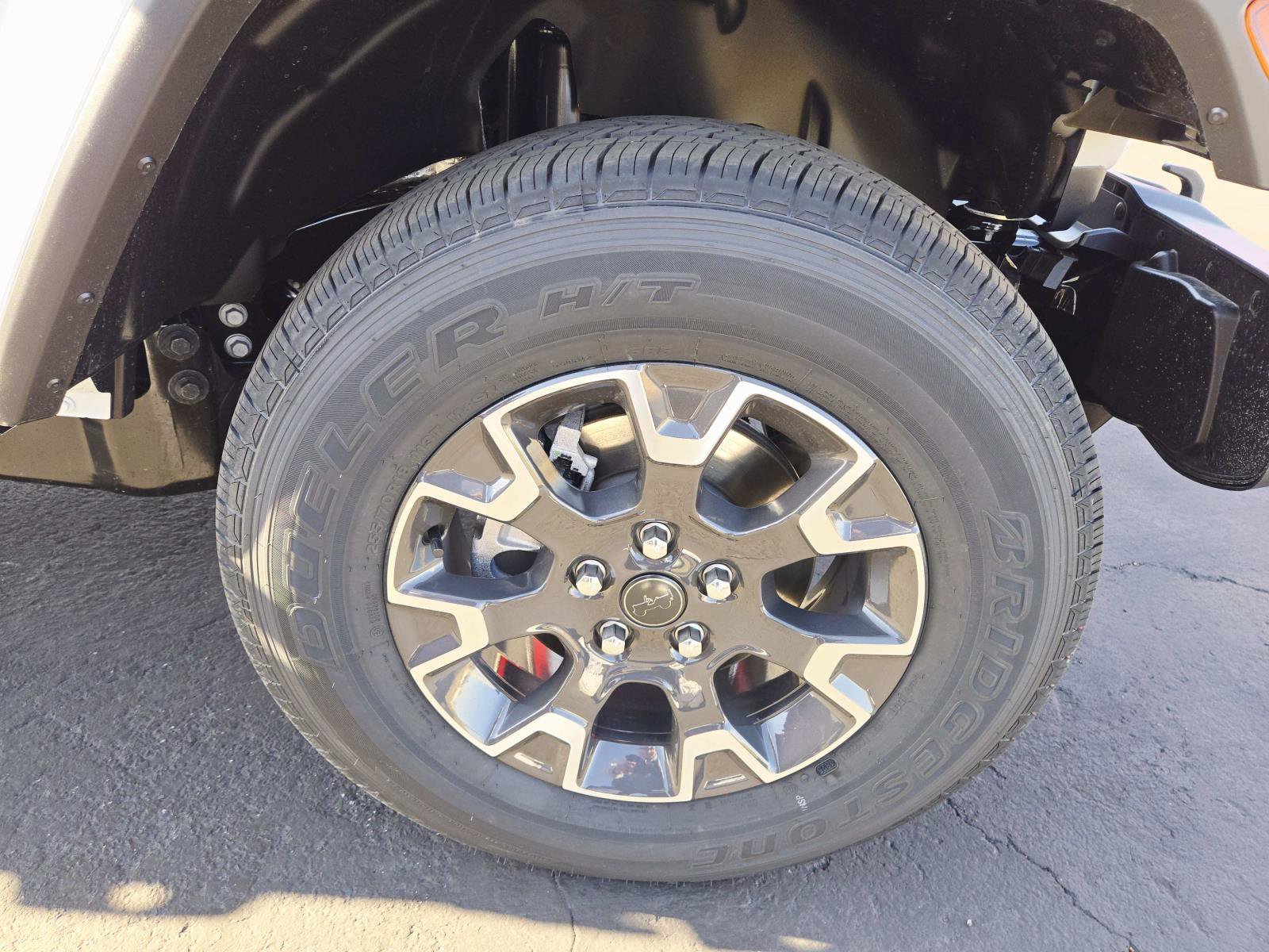 New 2026 Jeep Gladiator Sport AWD/4WD image 17