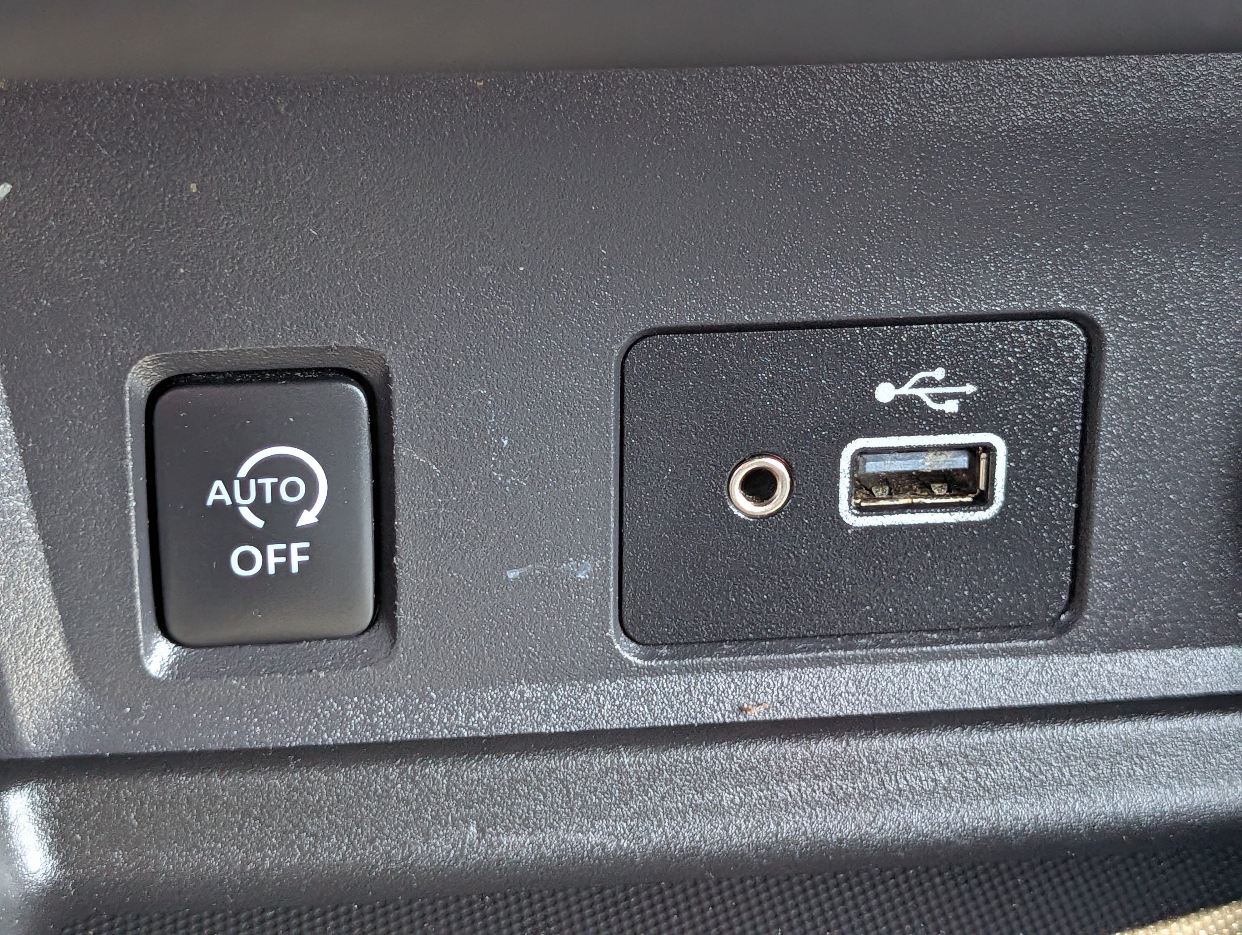 Used 2024 Nissan Sentra S FWD image 18