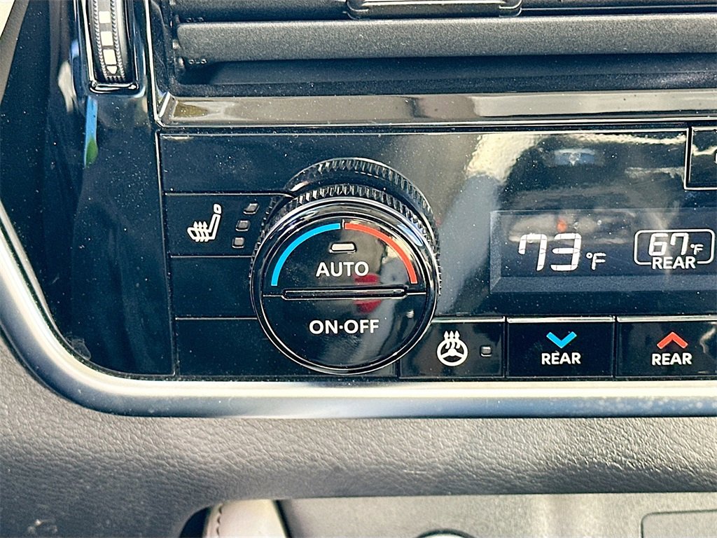 Used 2023 Nissan Rogue SL w/ SL Premium Package image 20