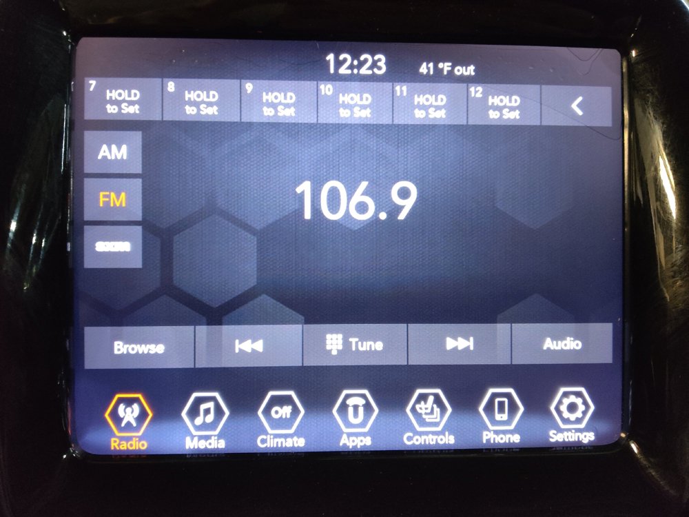 Used 2021 Jeep Compass Limited image 25