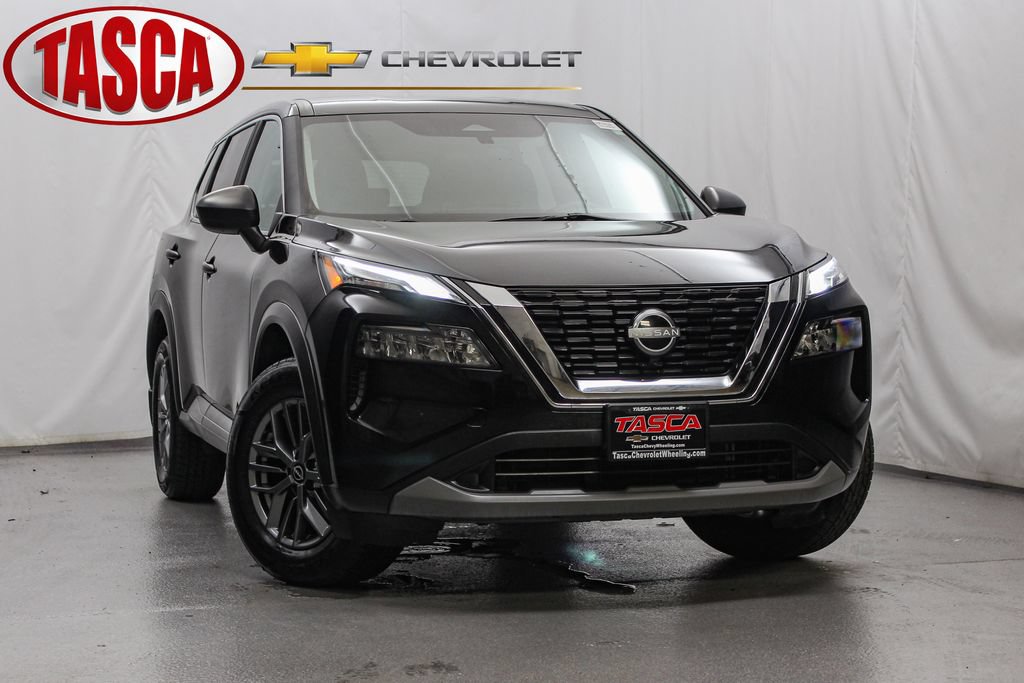 Used 2023 Nissan Rogue S AWD/4WD image 1