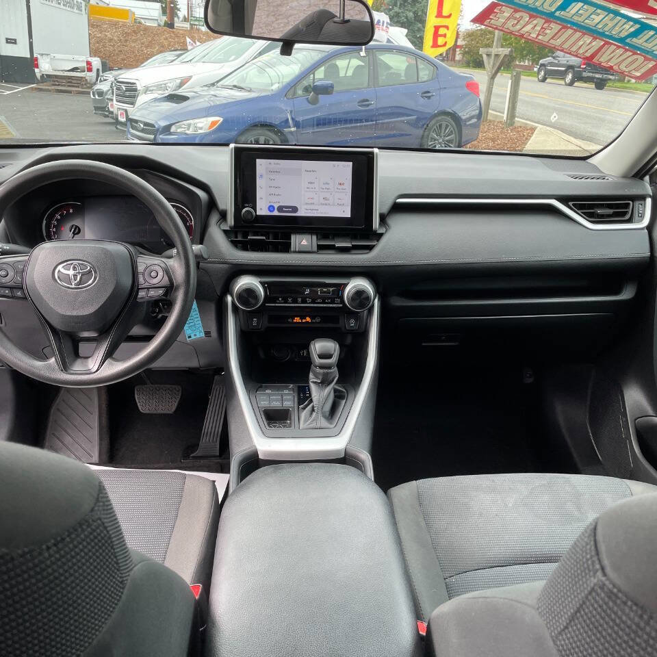 Used 2024 Toyota RAV4 LE image 12