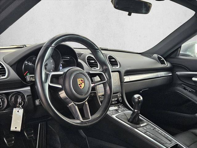 Used 2019 Porsche 718 Cayman S RWD image 12