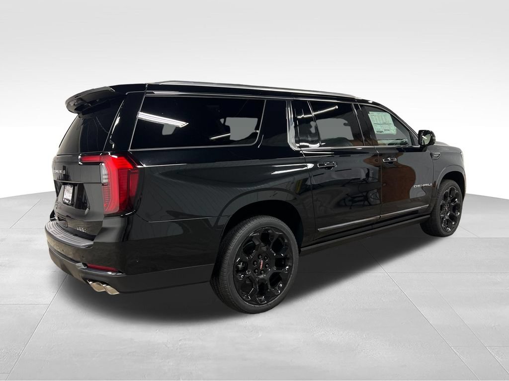 New 2026 GMC Yukon XL Denali Ultimate w/ LPO, Floor Liner Package AWD/4WD image 15