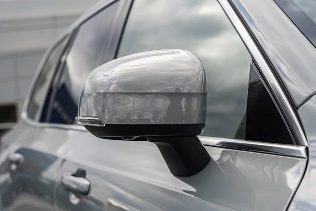 New 2026 Volvo XC90 B6 Plus w/ Protection Package Premier image 14