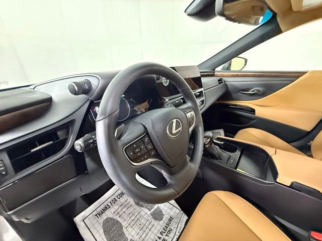 Used 2025 Lexus ES 350 w/ Premium Package FWD image 9
