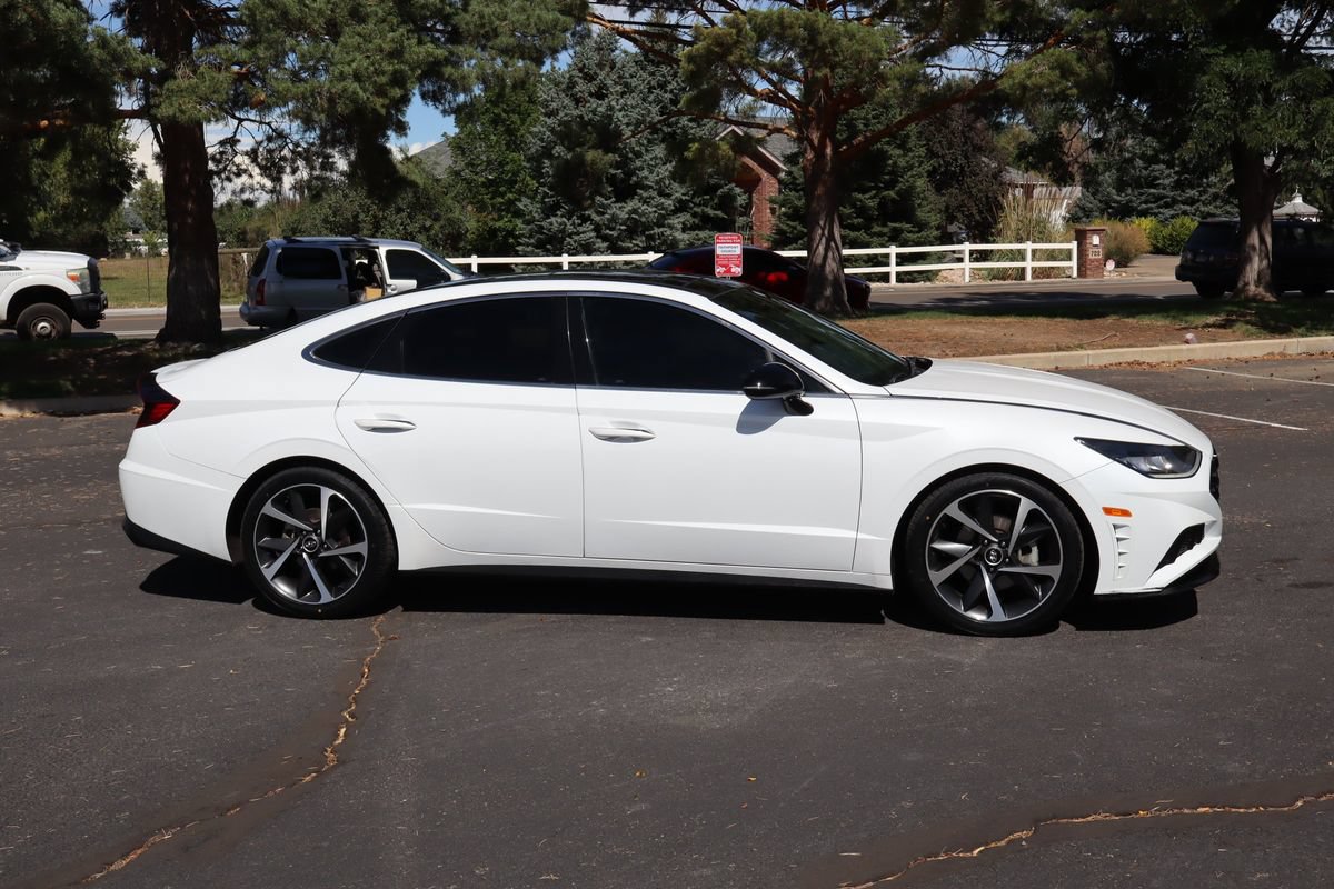 Used 2021 Hyundai Sonata SEL Plus w/ Tech Package FWD image 3