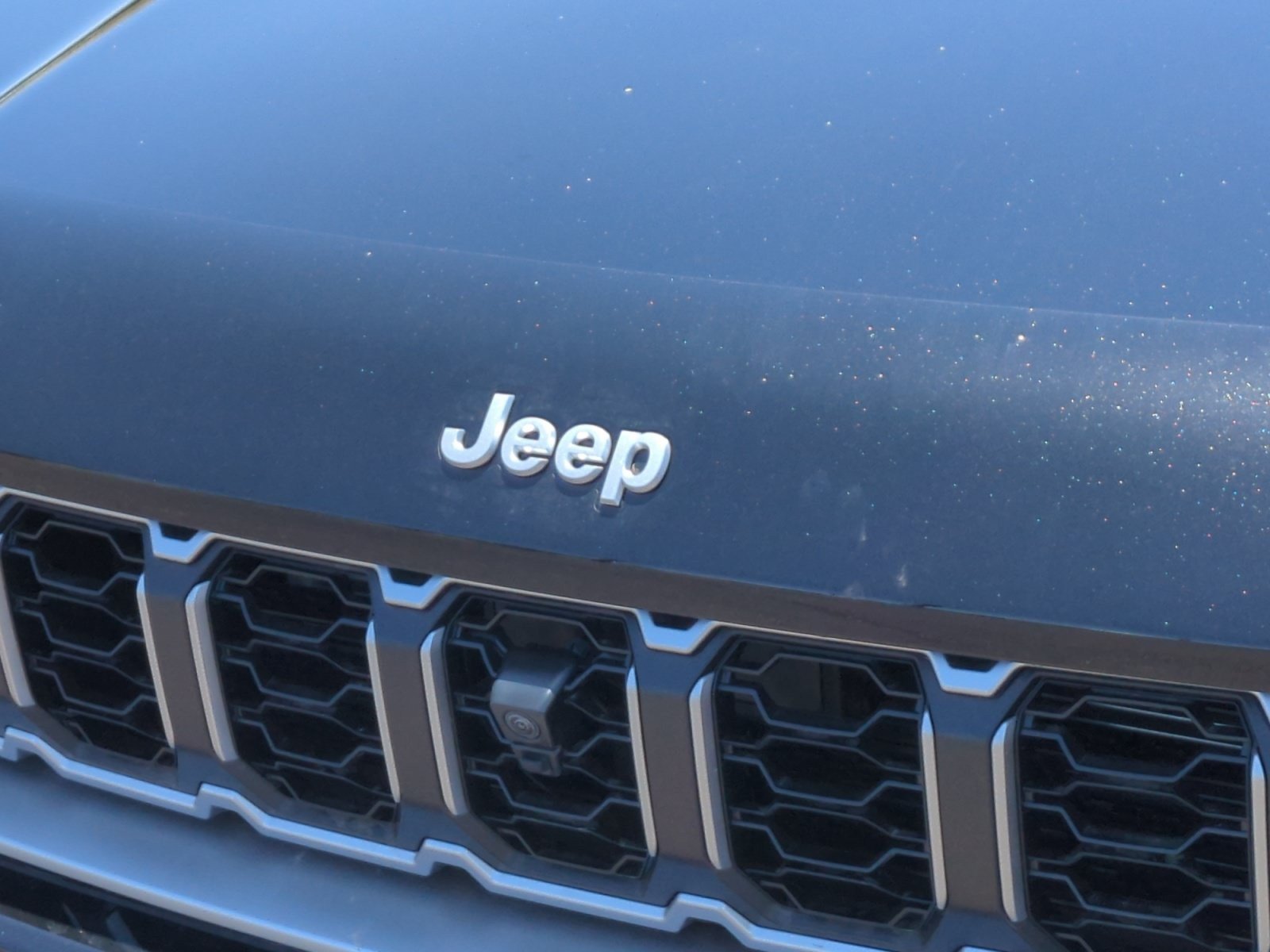 New 2026 Jeep Grand Cherokee Limited w/ Luxury Tech Group II RWD image 23