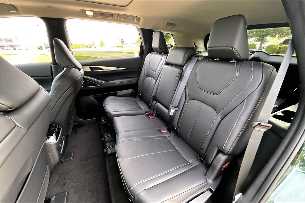New 2027 INFINITI QX60 Luxe w/ Cargo Package AWD/4WD image 10