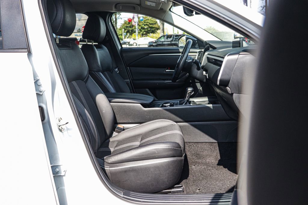 Used 2024 MAZDA CX-50 AWD 2.5 S w/ Preferred Package image 17