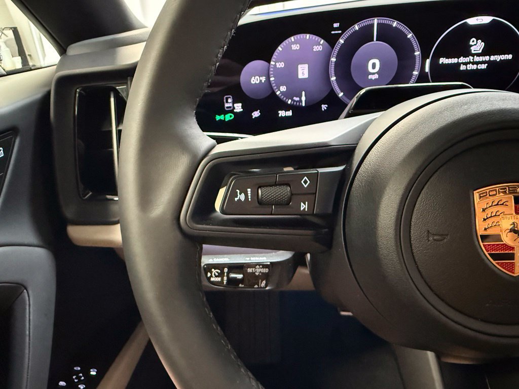 New 2026 Porsche Cayenne Electric AWD/4WD image 8