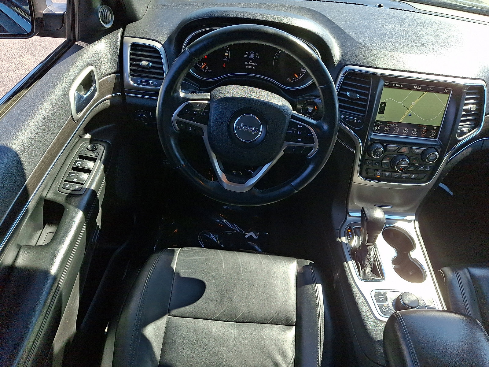 Used 2018 Jeep Grand Cherokee Limited AWD/4WD image 13