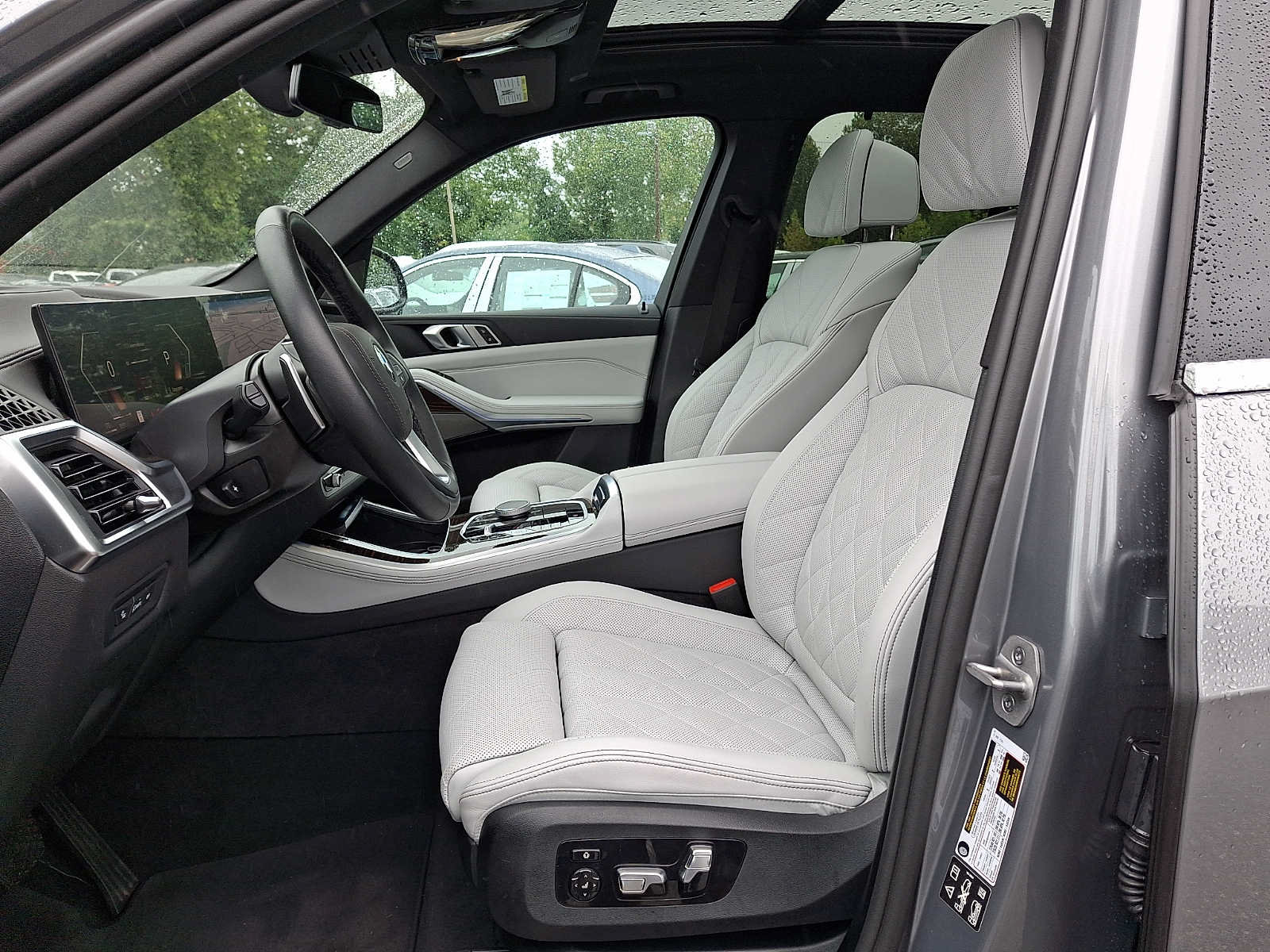 Used 2026 BMW X5 xDrive40i w/ Climate Comfort Package AWD/4WD image 10