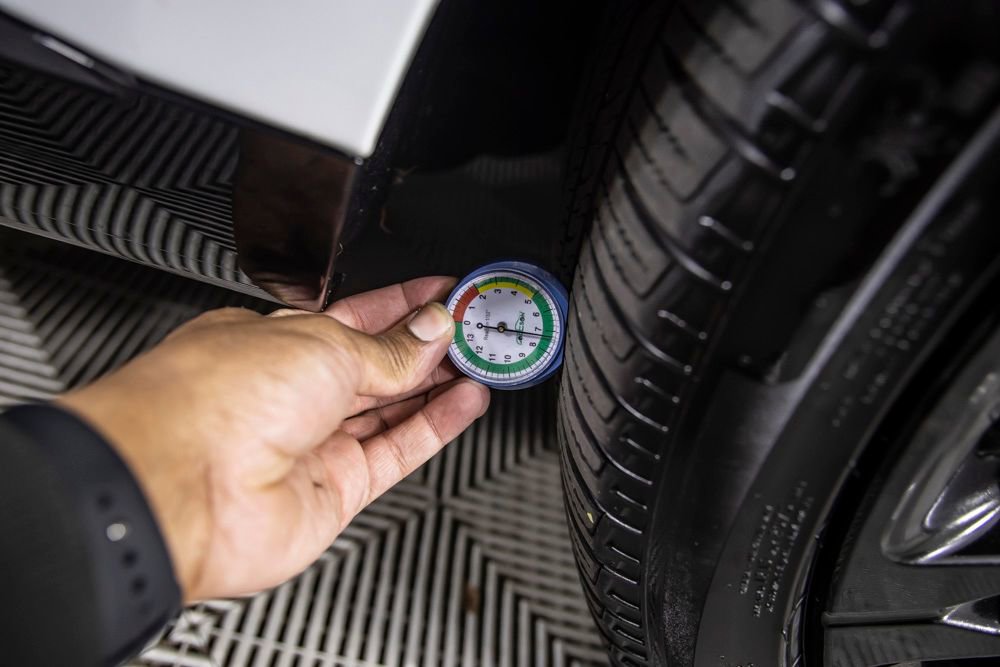 Used 2025 Land Rover Range Rover SE image 46