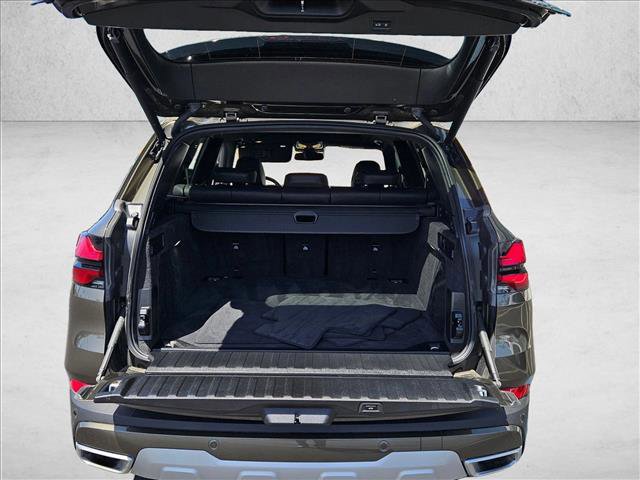 Certified 2025 BMW X5 xDrive40i w/ Premium Package AWD/4WD image 6