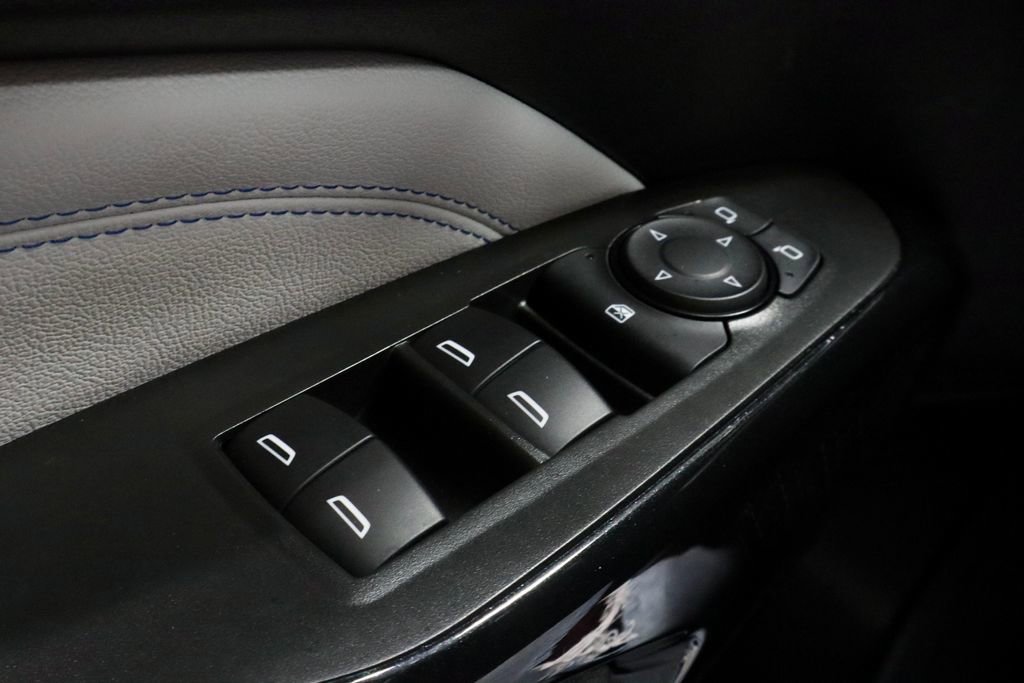 Used 2025 Chevrolet Trax LT w/ LT Convenience Package image 23