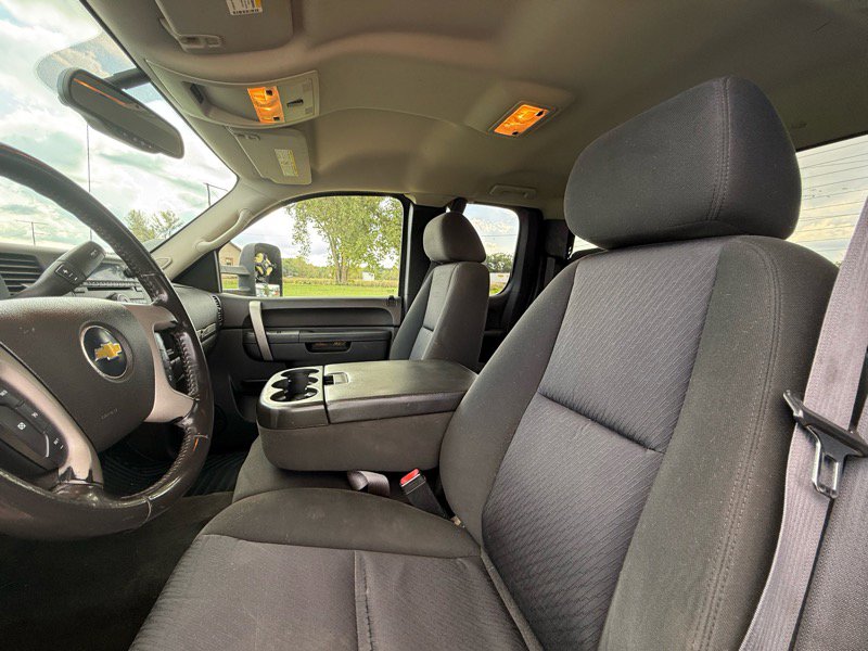 Used 2011 Chevrolet Silverado 3500 LT w/ Interior Plus Package image 34