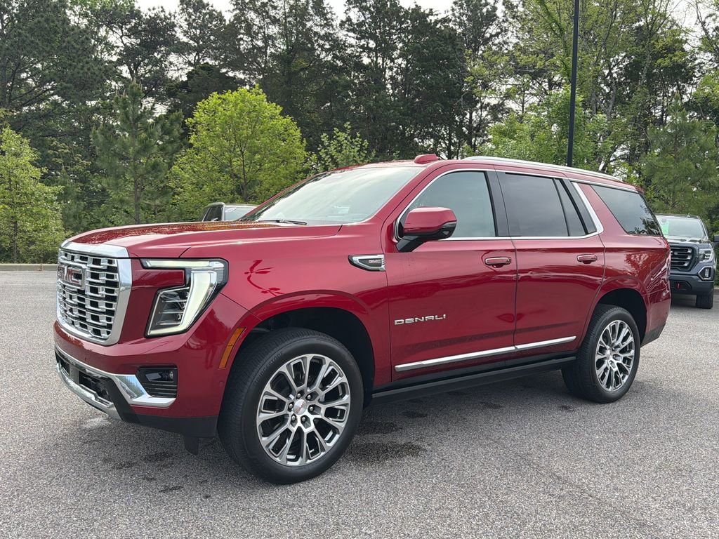 Used 2025 GMC Yukon Denali w/ Denali Reserve Package image 5