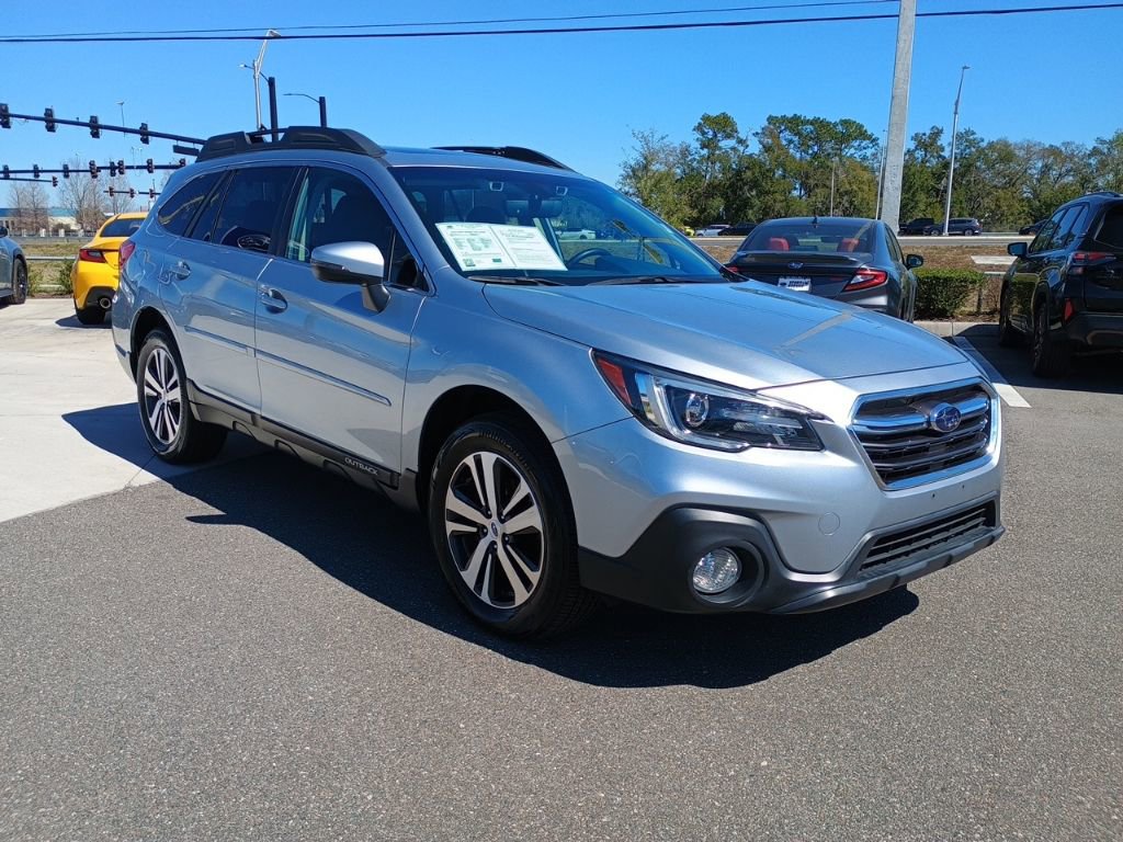 Used 2018 Subaru Outback 3.6R Limited image 3