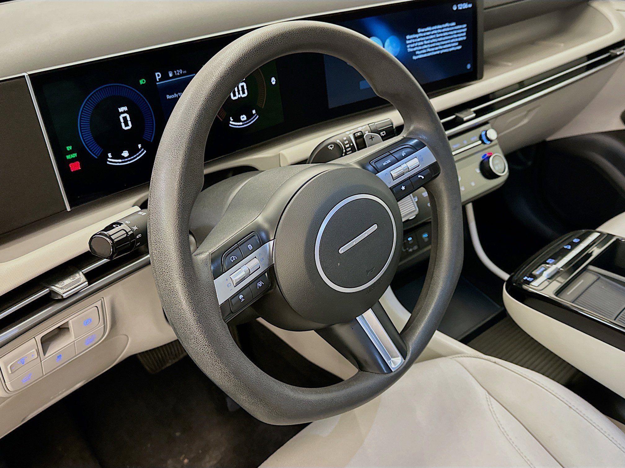 Used 2025 Hyundai Tucson Blue image 18