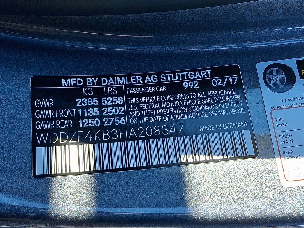 Used 2017 Mercedes-Benz E 300 4MATIC image 27