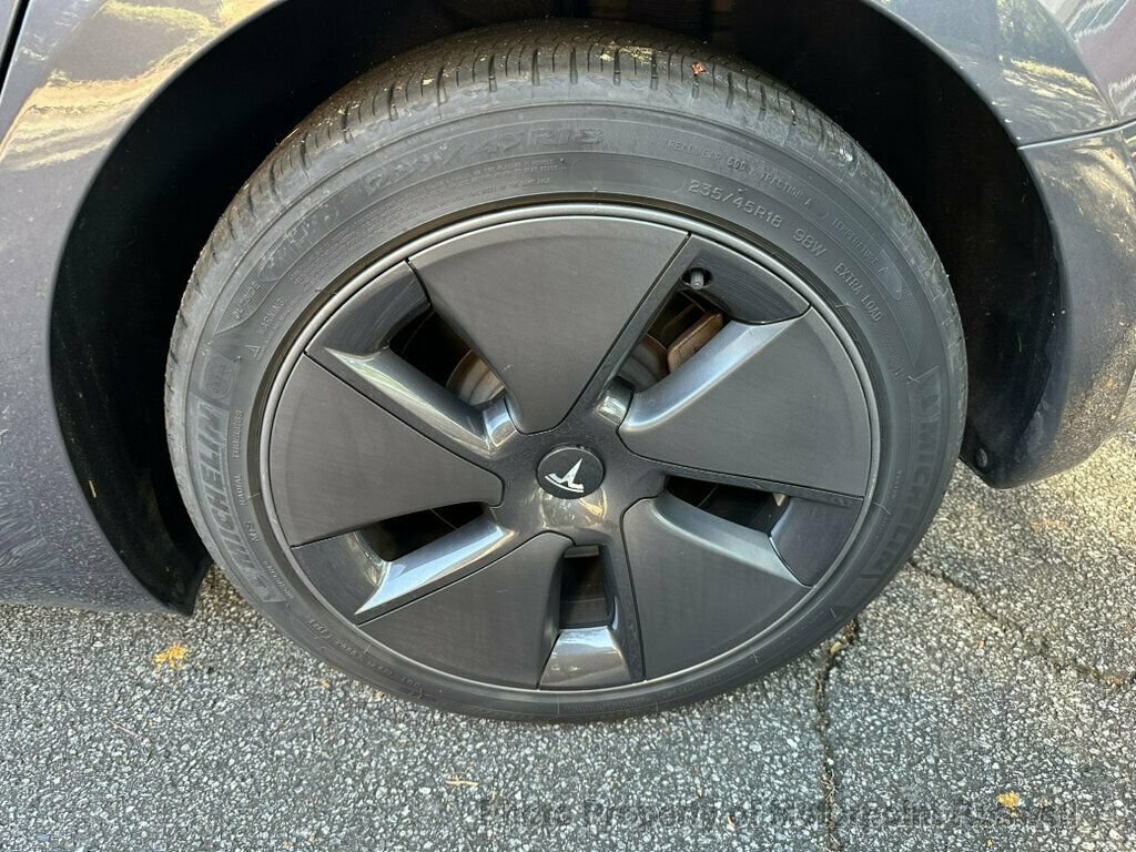 Used 2023 Tesla Model 3 Standard Range RWD image 27