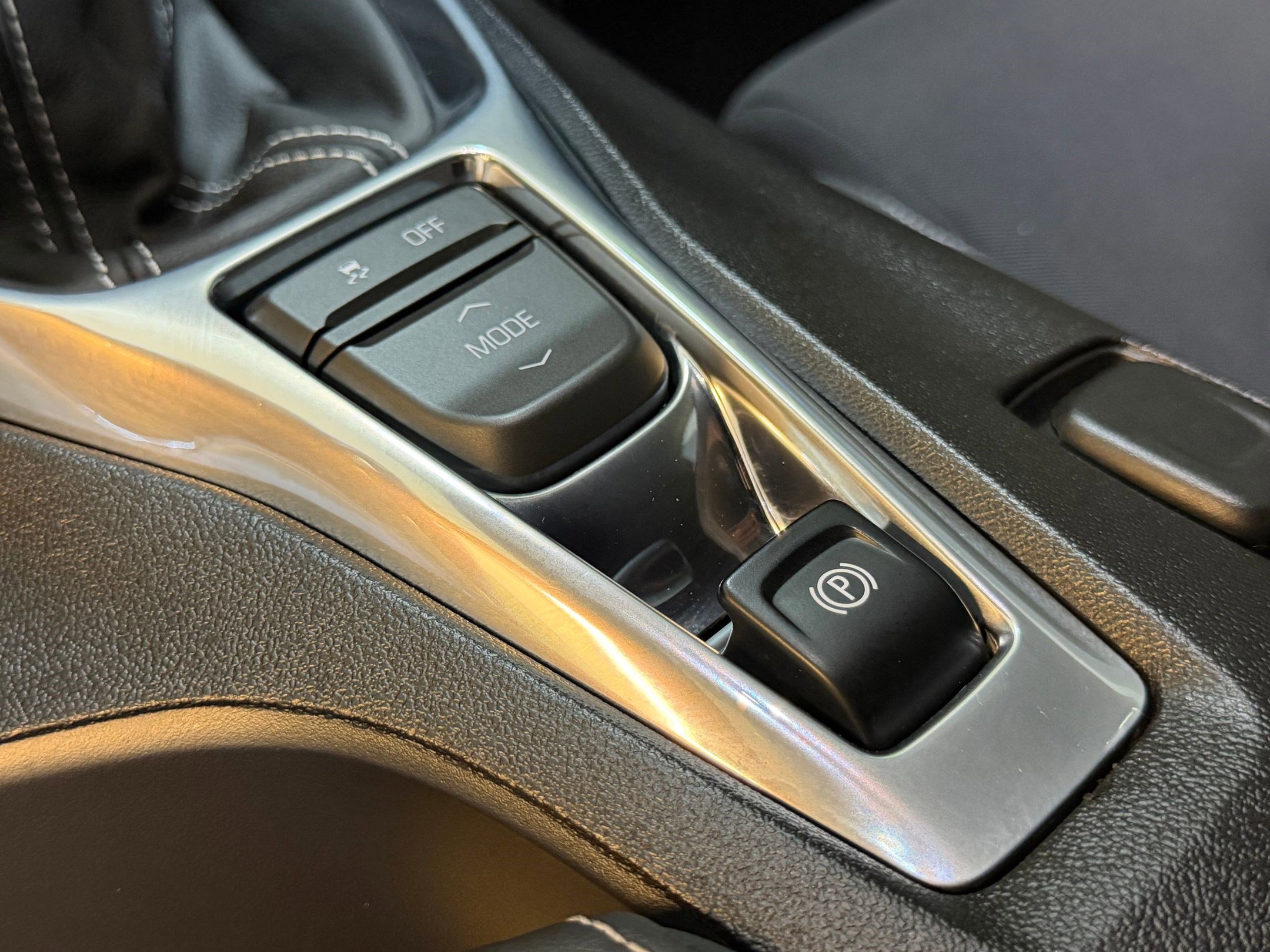 Used 2017 Chevrolet Camaro LT image 17