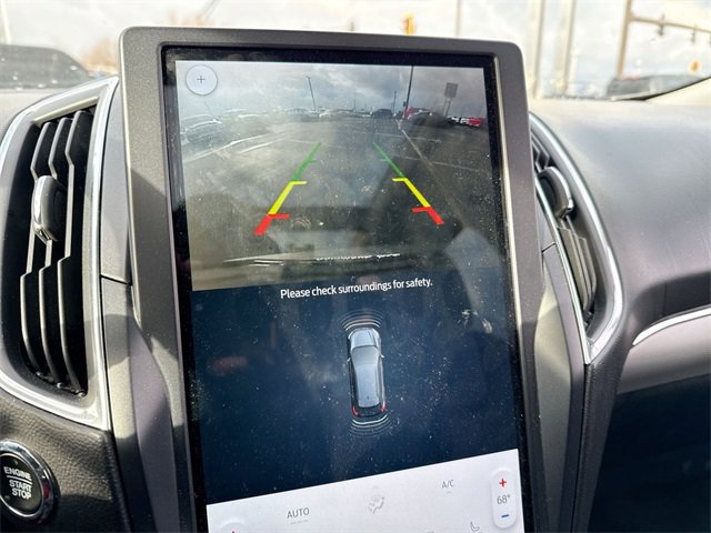 Used 2022 Ford Edge Titanium image 17