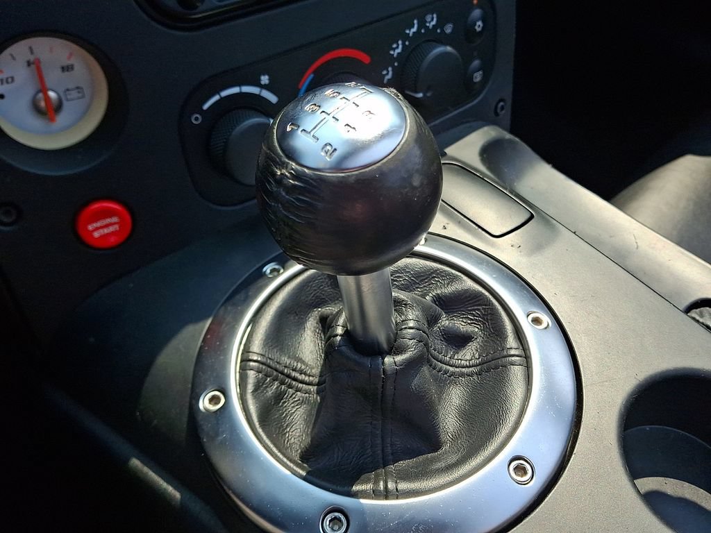 Used 2004 Dodge Viper SRT-10 RWD image 19