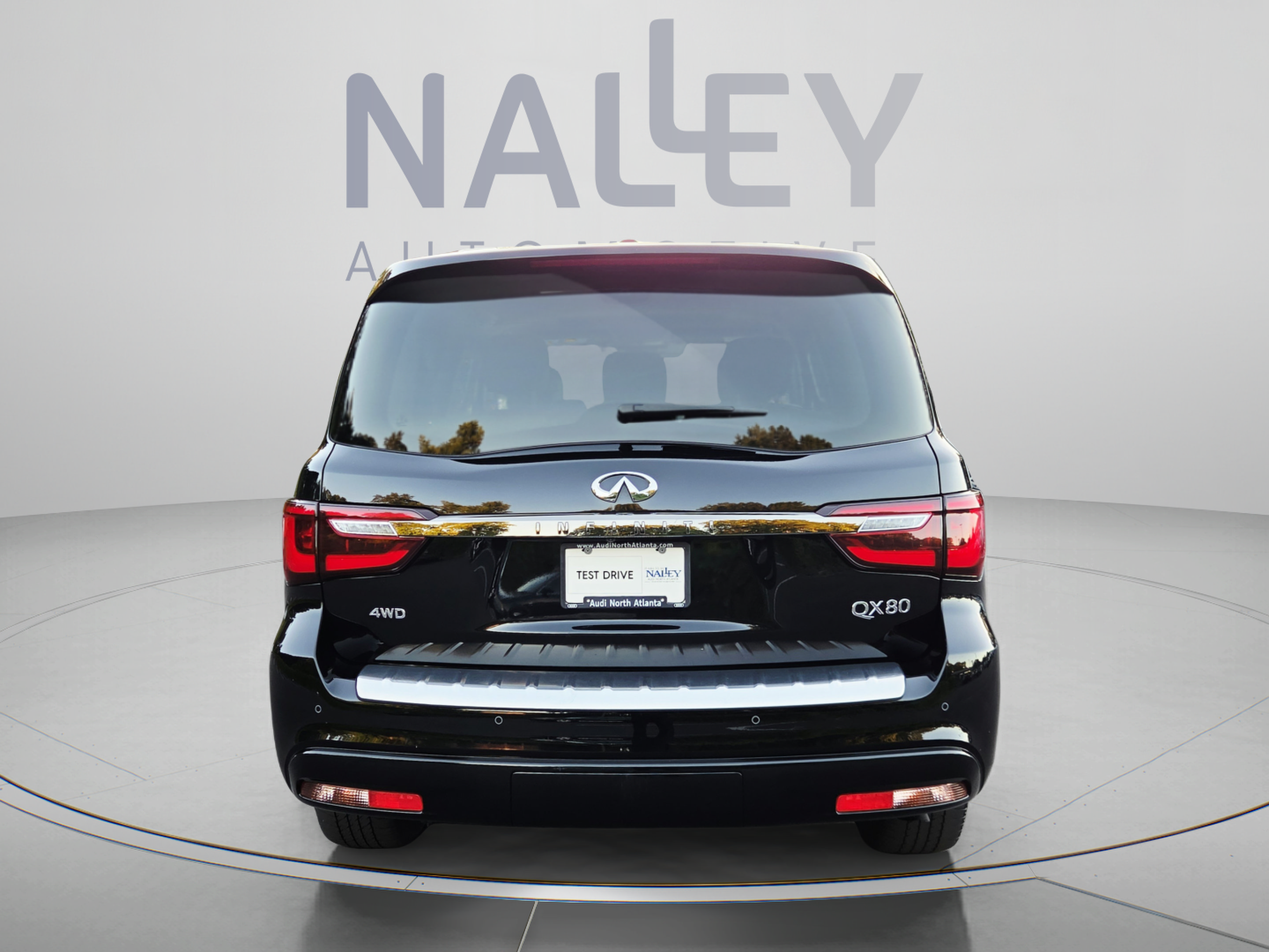 Used 2023 INFINITI QX80 4WD image 4