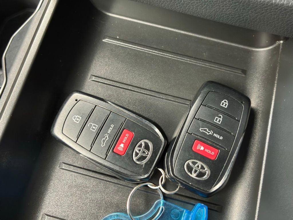 Used 2023 Toyota Tundra Limited image 61