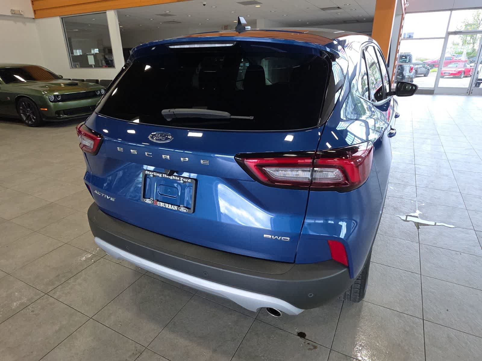 Used 2023 Ford Escape Active w/ Tech Pack #1 AWD/4WD image 8