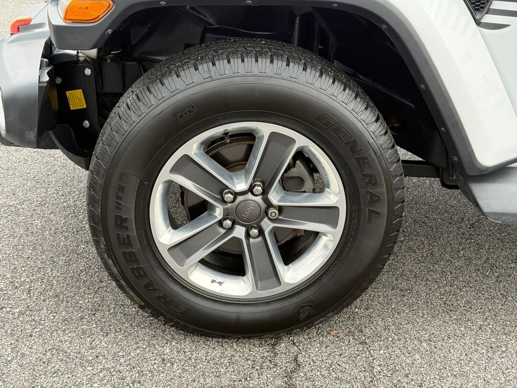 Used 2019 Jeep Wrangler Unlimited Sahara w/ Cold Weather Group image 12