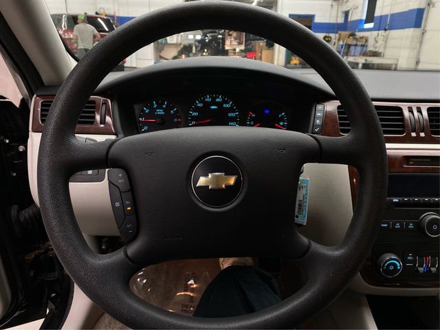 Used 2009 Chevrolet Impala LS FWD image 21