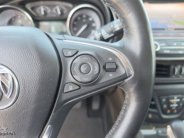 Used 2020 Buick Envision Essence AWD/4WD image 39