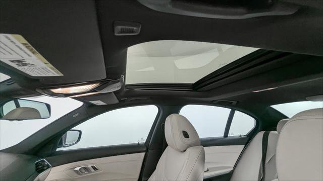 Used 2020 BMW 330i xDrive Sedan w/ Convenience Package image 16