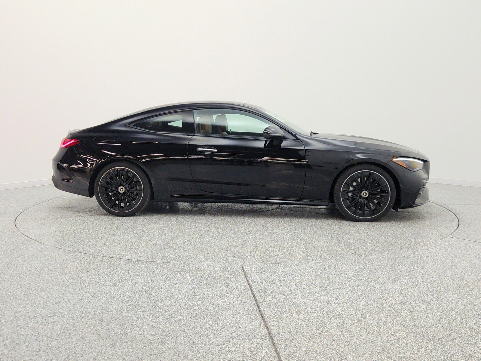 New 2026 Mercedes-Benz CLE 450 4MATIC Coupe image 4
