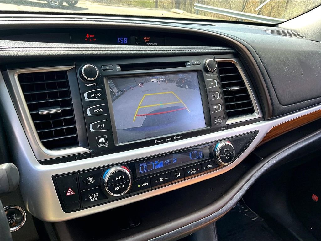 Used 2019 Toyota Highlander Limited AWD/4WD image 15