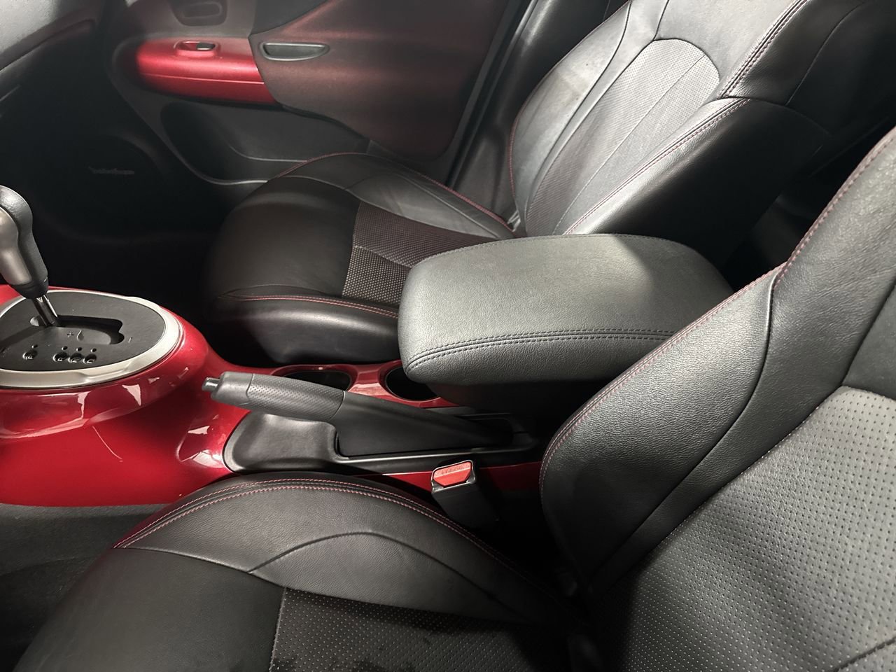 Used 2016 Nissan Juke SL image 29