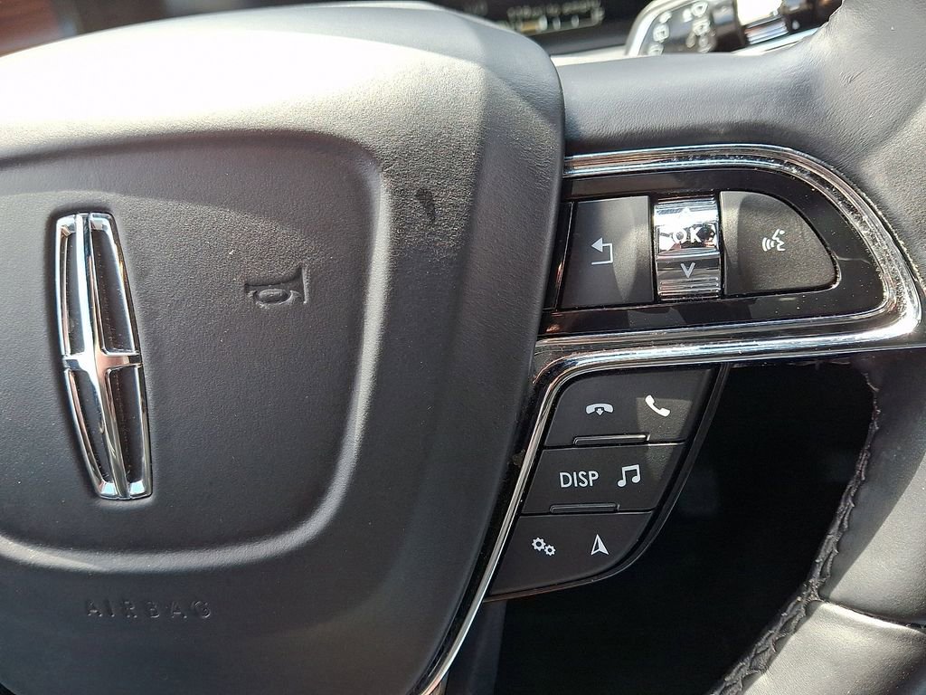 Certified 2022 Lincoln Nautilus Reserve image 23